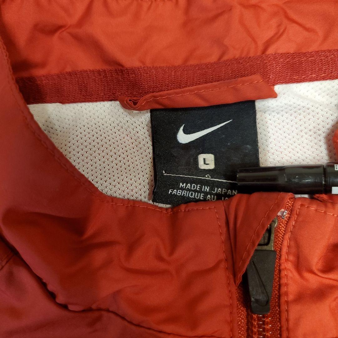 Nike レッドウィンドブレーカー