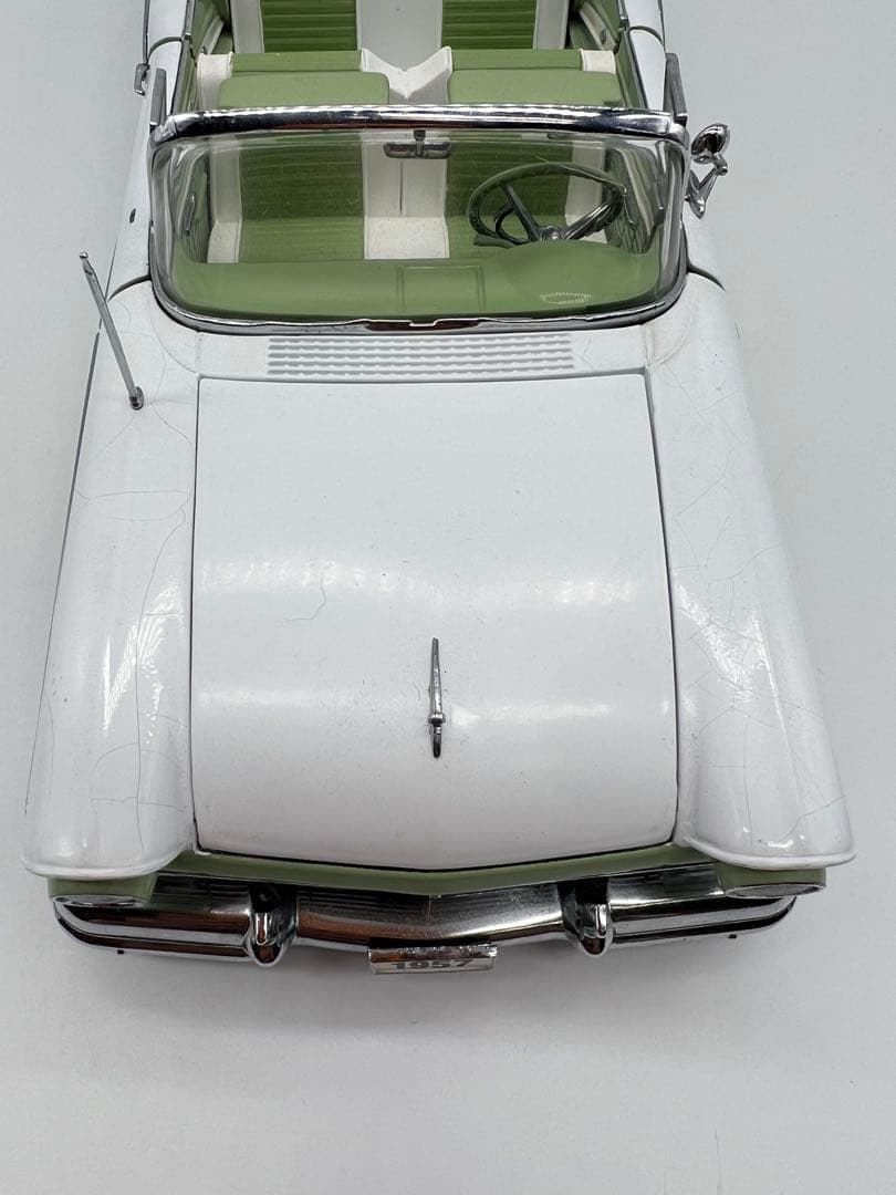 No5ミニカー1/18箱ありSun Star Ford 57 Sky liner