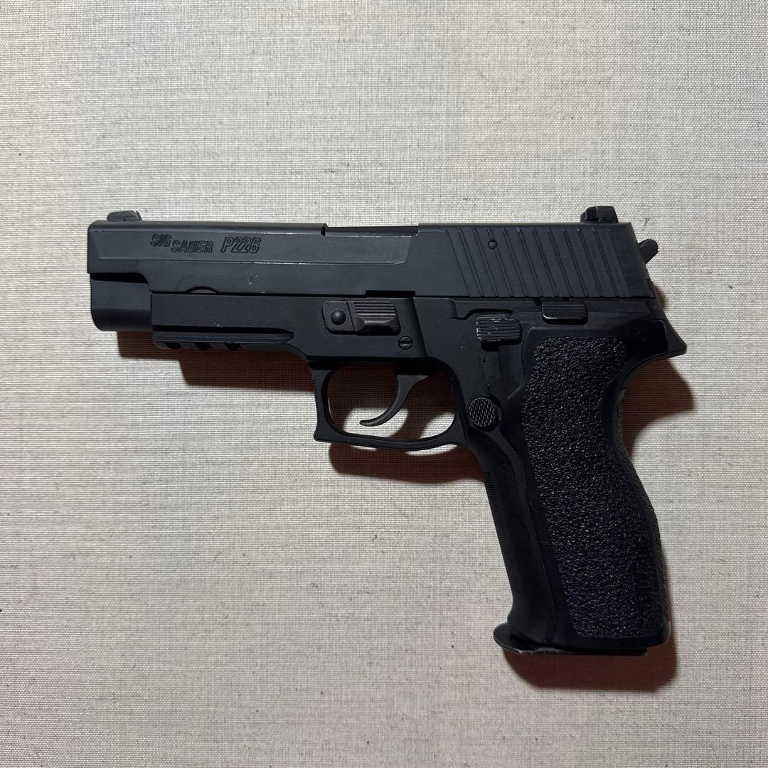 TOKYOマルイ シグ ザウエル P226 E2 ガスガン サバゲー