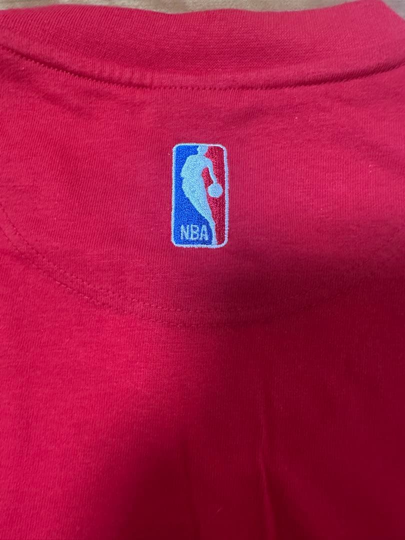 【新品・未使用】NIKE シカゴブルズ Tシャツ 1984デザイン NBA公認