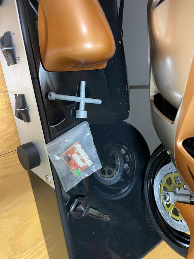 ディアゴスティーニ 隼 DeAgostiniハヤブサGSX1300R