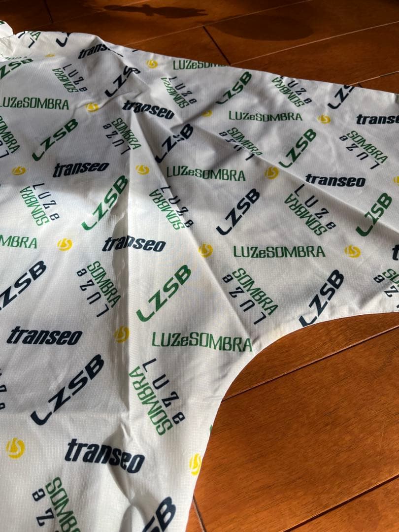 お値下げ‼︎新品未使用ルソンブラLUZeSOMBRAハーフジップパーカーLサイズ