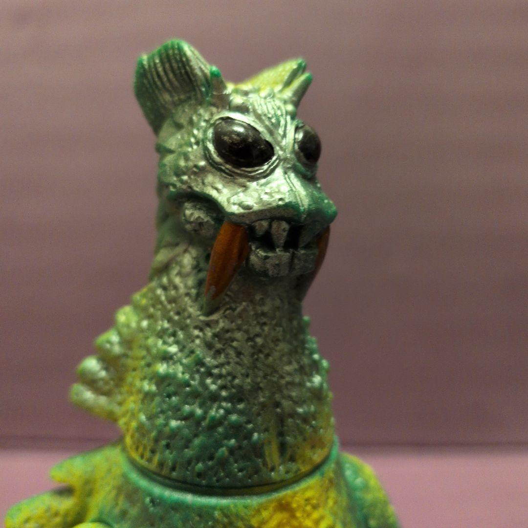 ドラゴリー　ポピー　怪獣フィギュア
