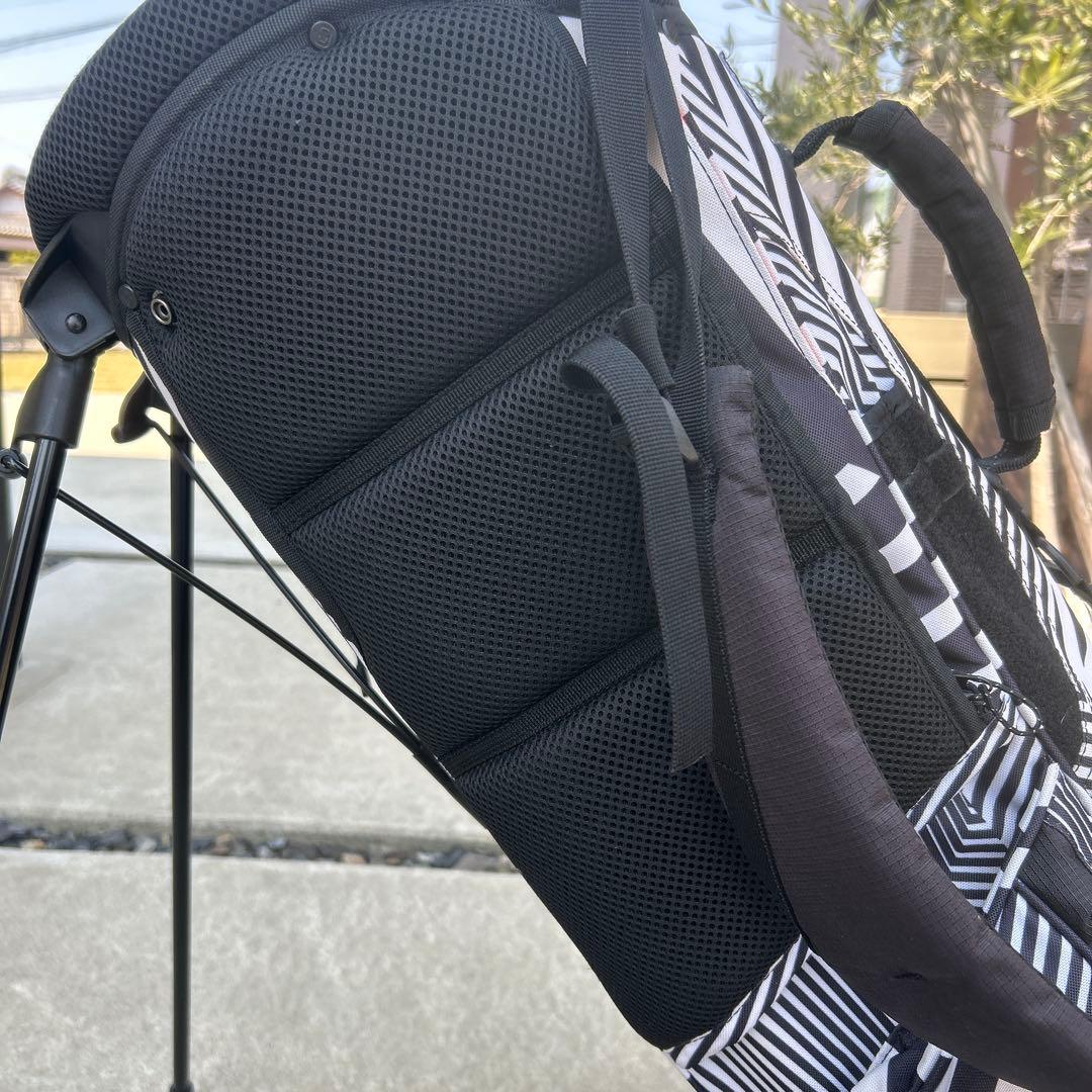 【激安特価】オジオ　ogio スタンド式キャディバッグ　超軽量ゼブラ柄