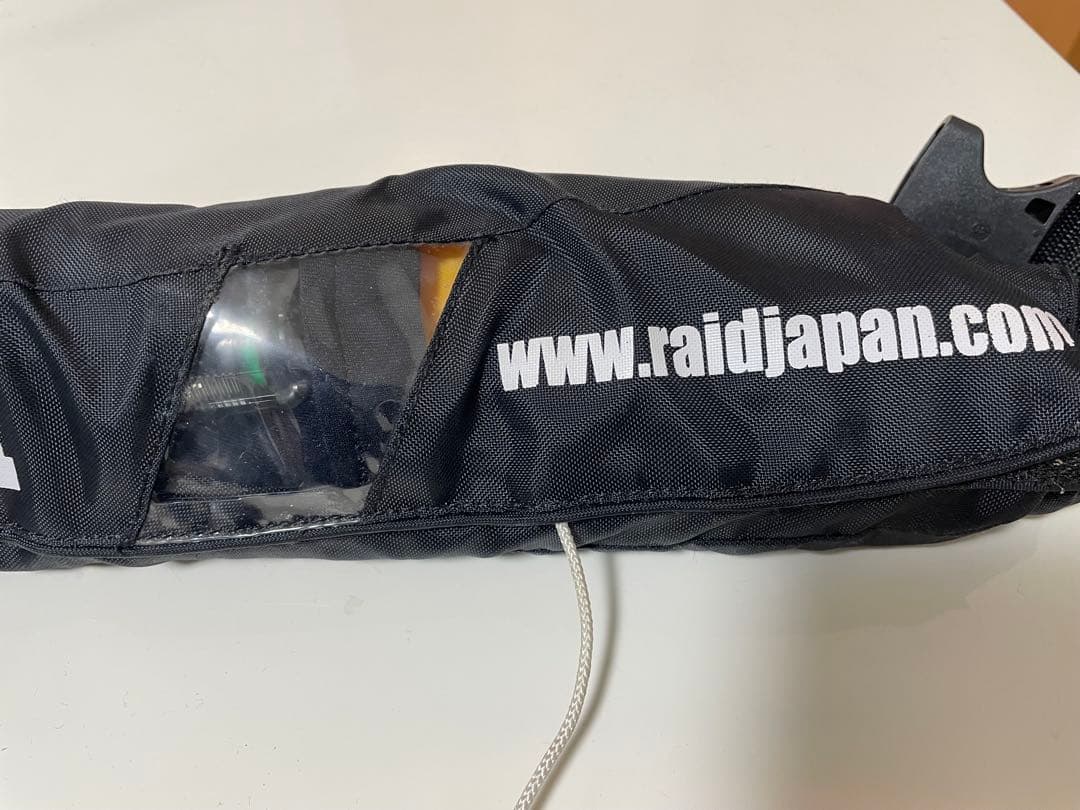 RAID JAPAN 黒 ライフジャケット