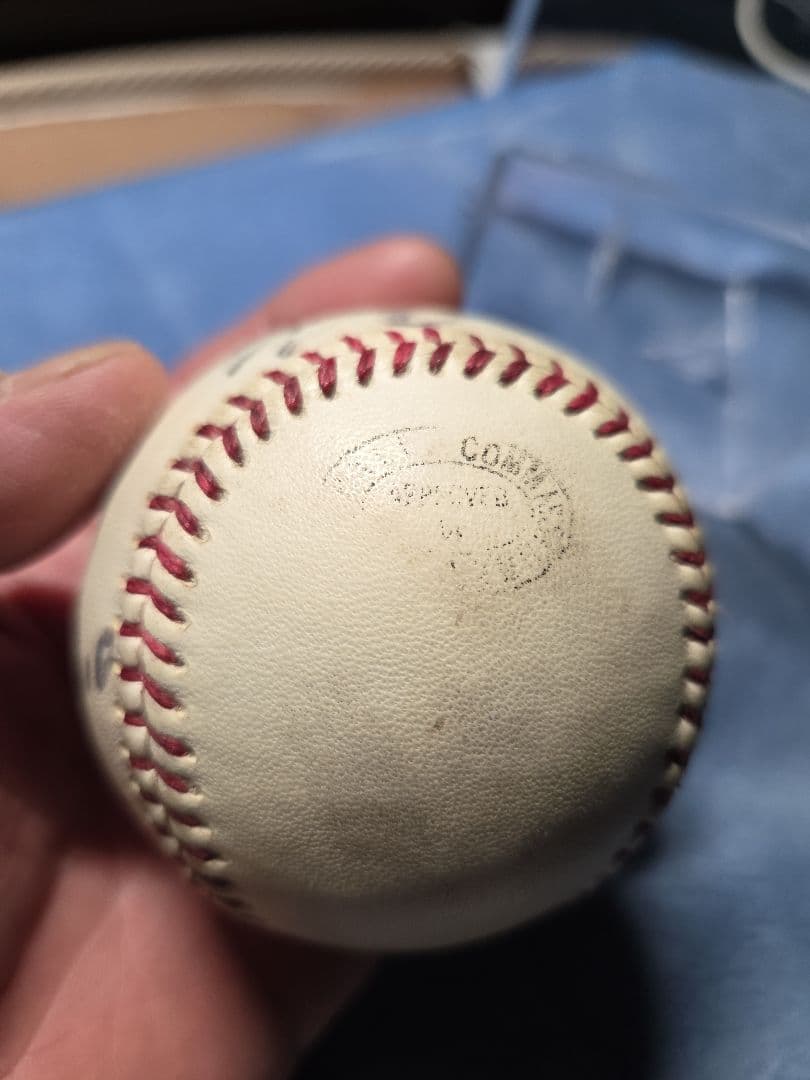 オリックスバファローズ時代のイチローサインボール実筆