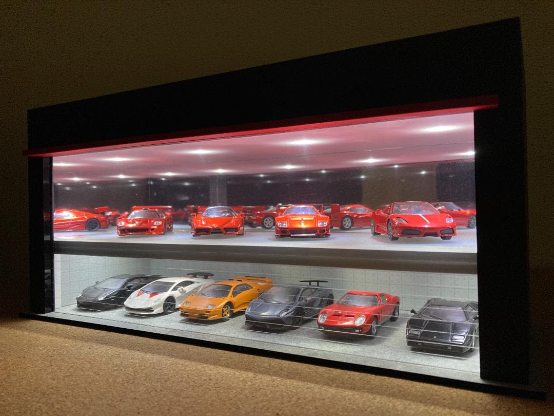 ミニカー専用ジオラマ：1/64 ショールーム＆ガレージⅤ（半透明フロア）