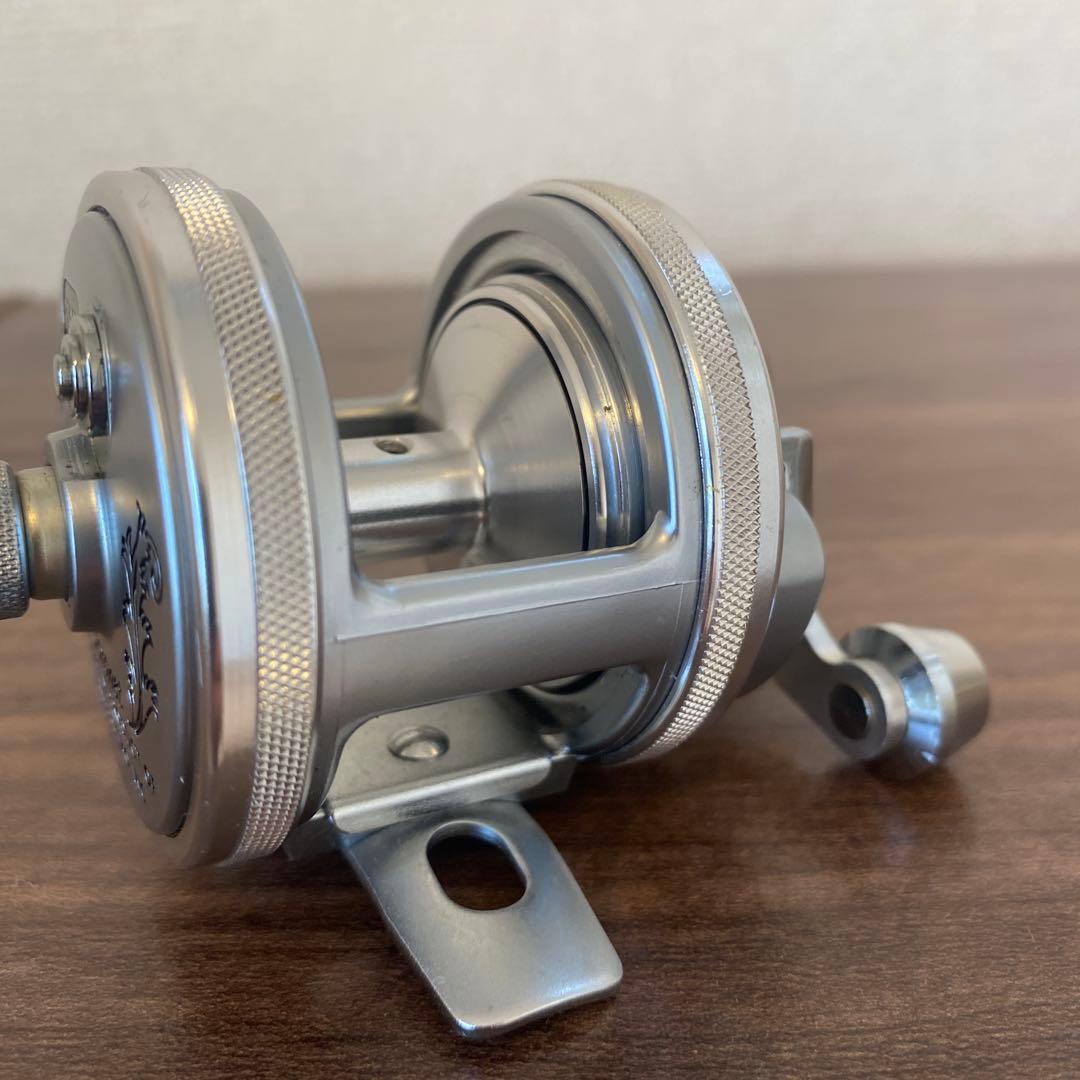 美品　Daiwa コロネット　GS-10C 両軸リール