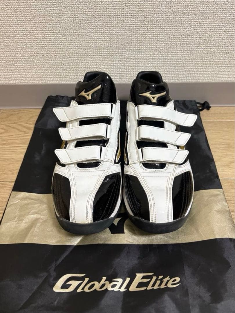 《27.0》Mizuno Global Elite トレーニングシューズ
