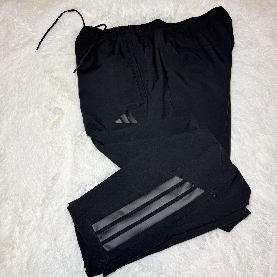 adidas ウインドブレーカー　ブラックジャージ上下セット フード付き