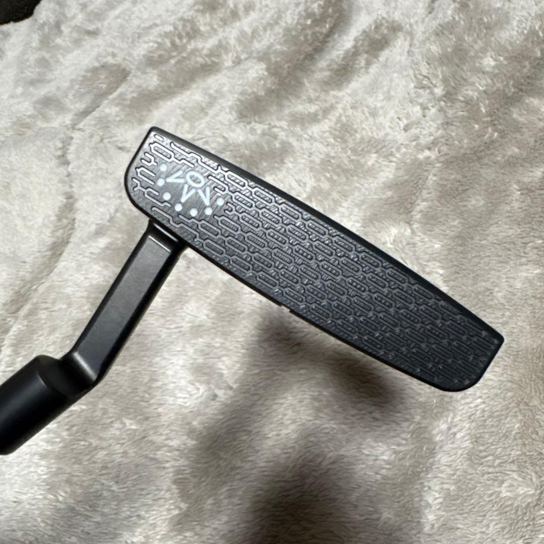 SCOTTY CAMERON PHANTOM BLACK 9.2R/33インチ