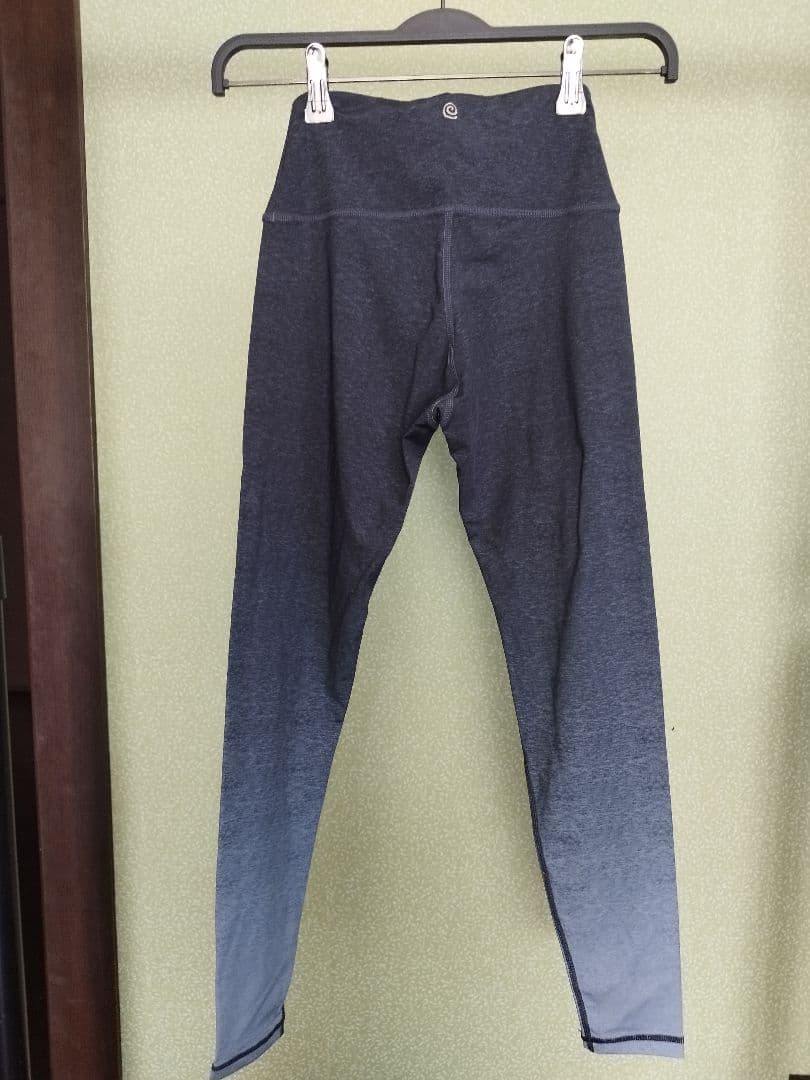 suria YOGGINGS 　グラデーションブラック　グレー　Sサイズ