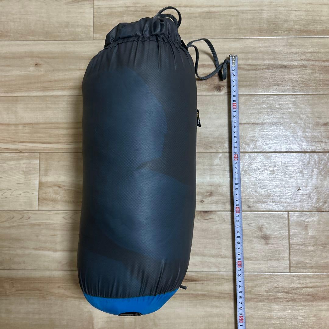 ISUKA Alpha Light 700 X 寝袋