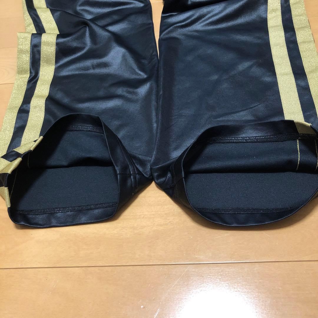 【3/21 取下げ】adidas ジャージ　黒×金　アディダス　セットアップ
