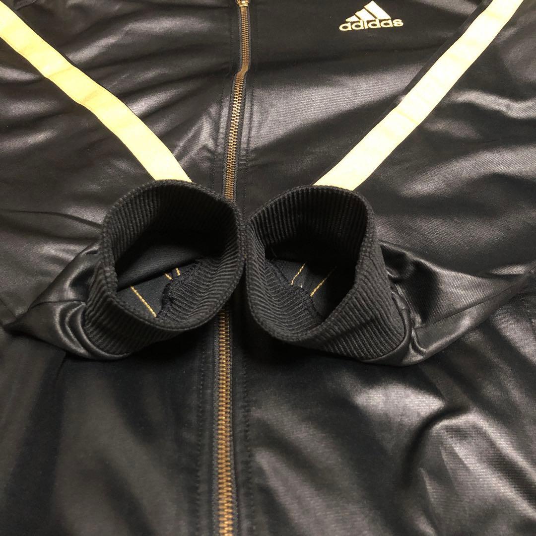【3/21 取下げ】adidas ジャージ　黒×金　アディダス　セットアップ
