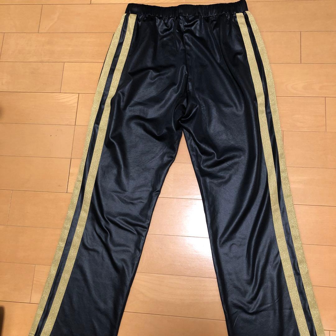 【3/21 取下げ】adidas ジャージ　黒×金　アディダス　セットアップ