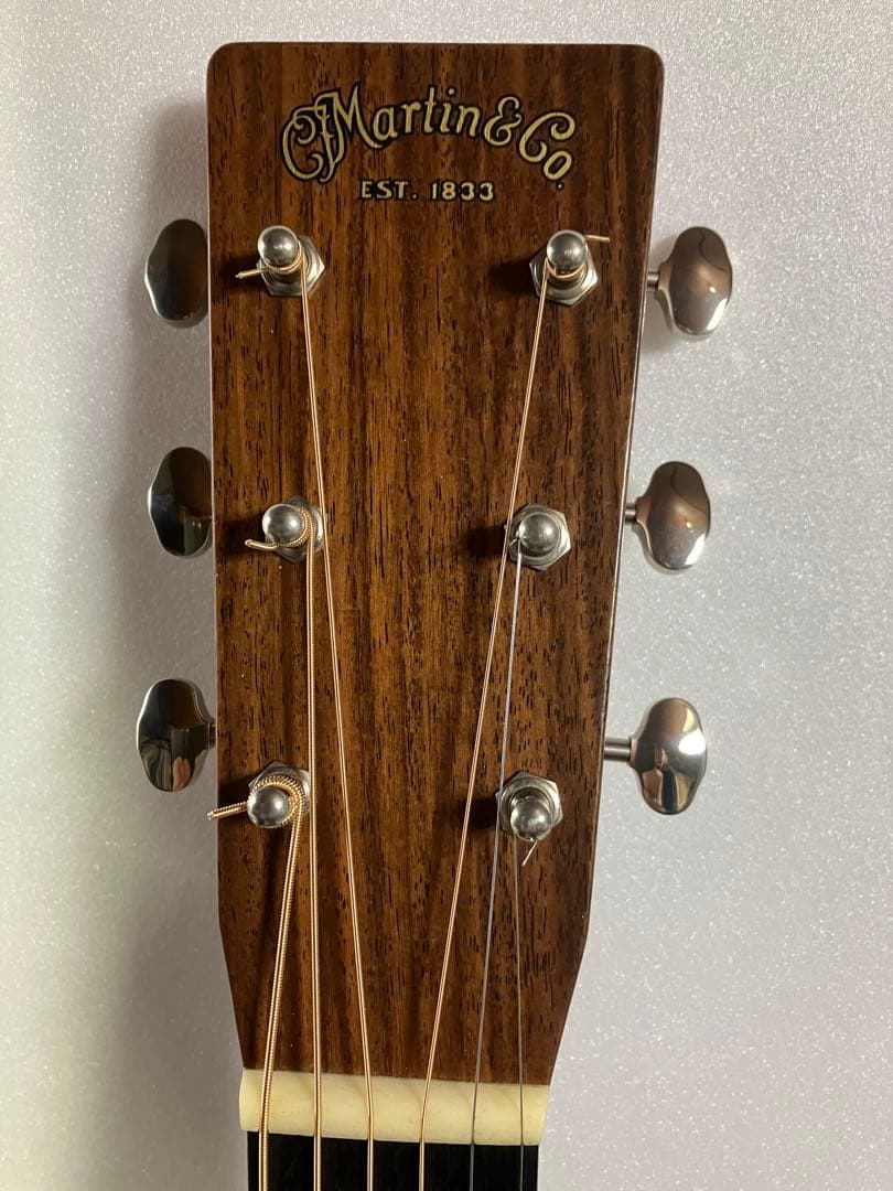 Martin 00-28 2018年製　ハードケース付き