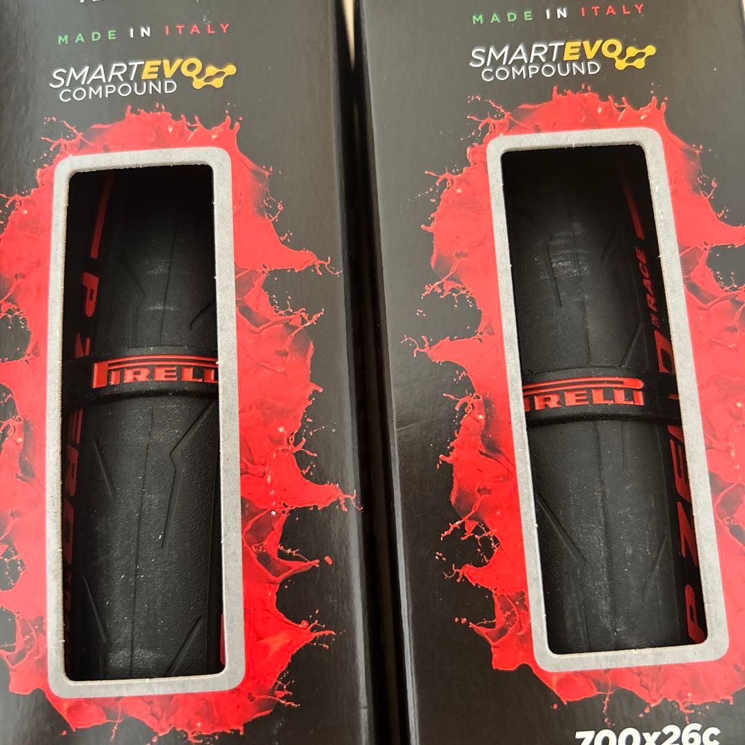 PIRELLIピレリ　クリンチャータイヤ2個セット