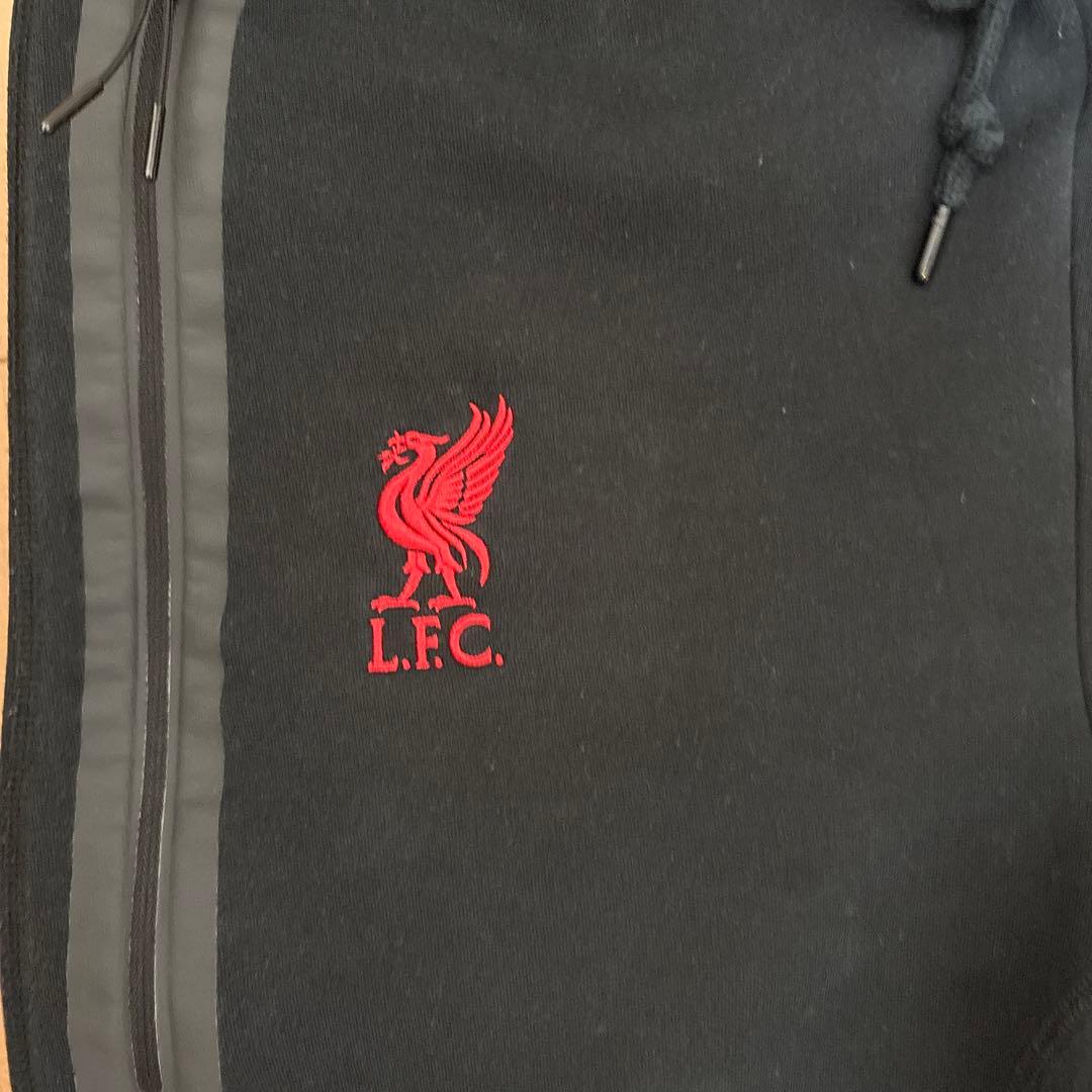 Liverpool FC Nike テックフリース　セットアップ