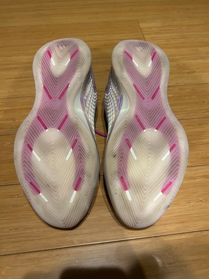 バスケットボールシューズ adidas AE1