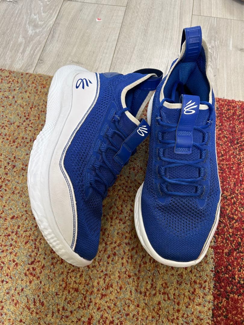 シューズ(男性用) Under Armour Curry Flow 8 27.5cm