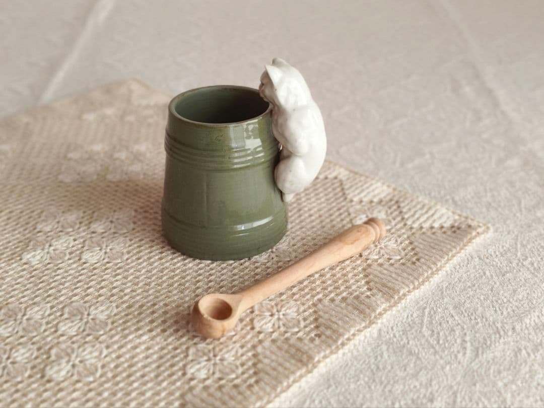 * vintage pot ❀ しろネコちゃんのいる グリーン ポット