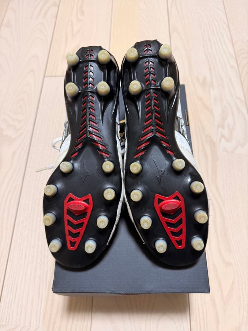 Mizuno モレリアネオ4ベータ 26.5cm