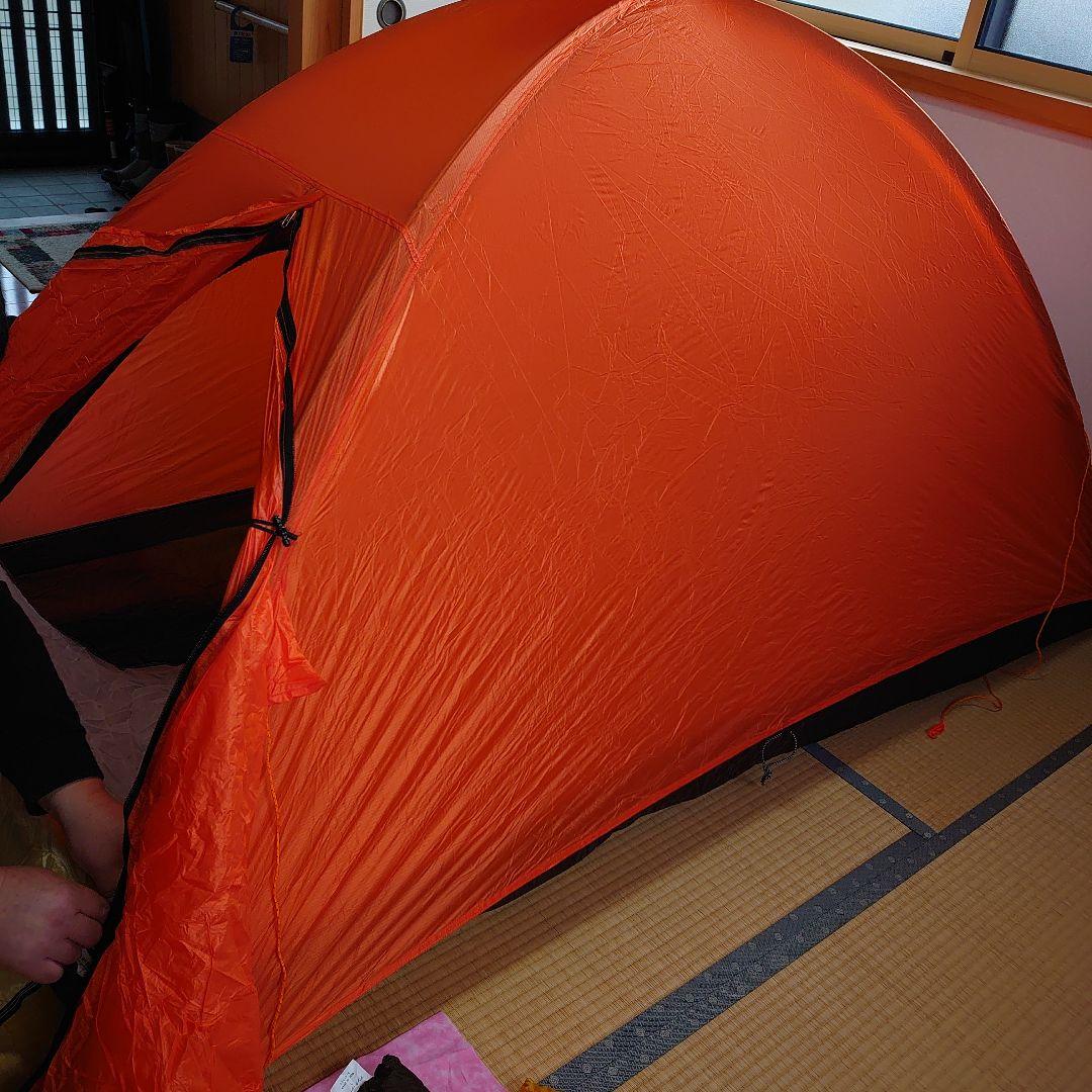 オレンジ ドーム型山岳テント