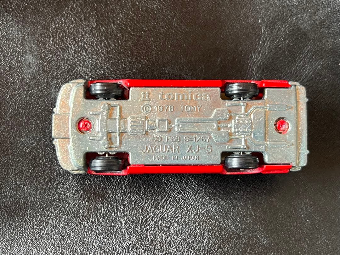 トミカ ジャガー XJ-S 赤 1/67 外国車シリーズ 青箱 日本製