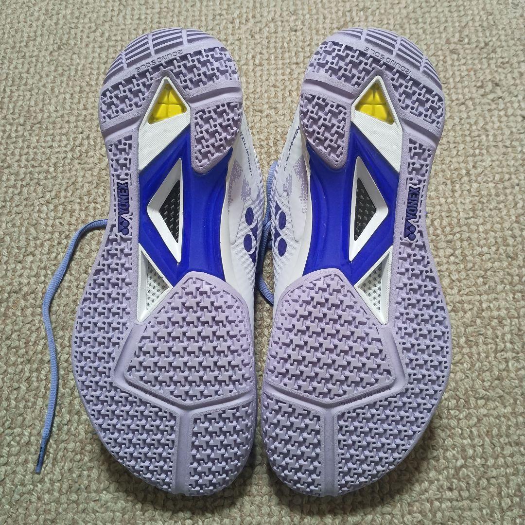 バドミントンシューズ　YONEX　24.0cm