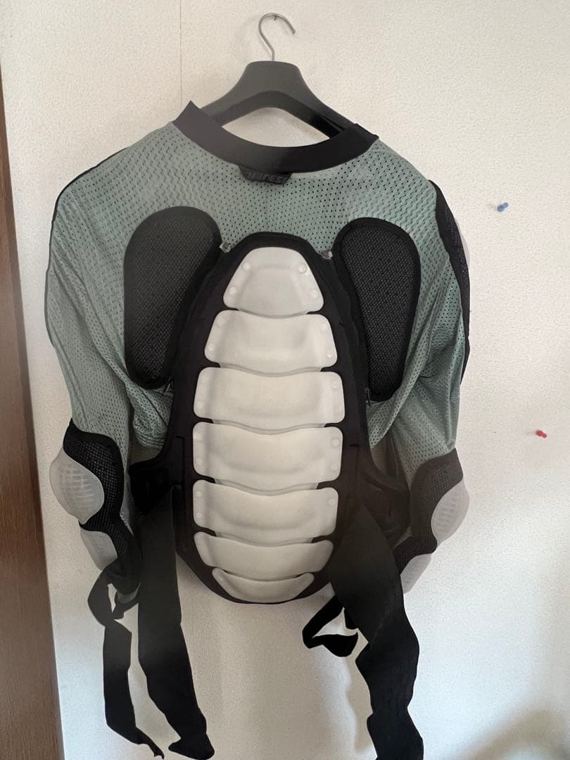 Dainese プロテクター メッシュ＋膝プロテクター付き