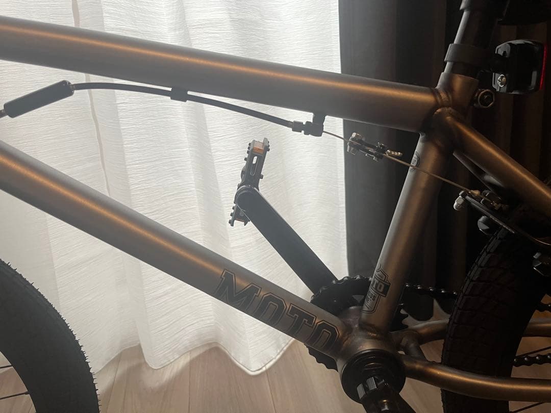 MOTO BMXバイク 20インチ シルバー 希望額教えて‼️5万値下げしました‼️