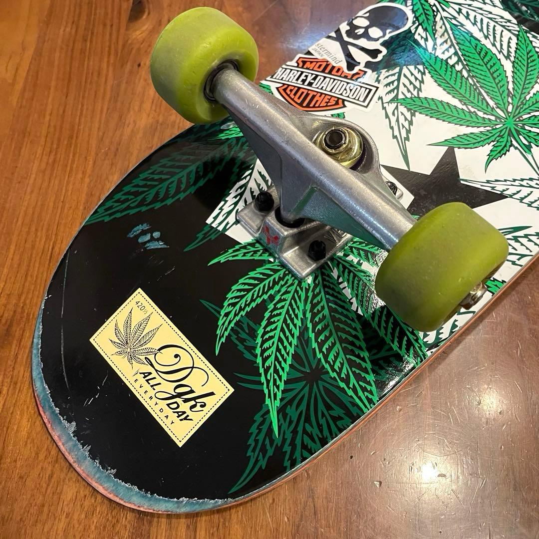 DGK スケボー　スケートボード　コンプリート　ベンチャートラック　美品