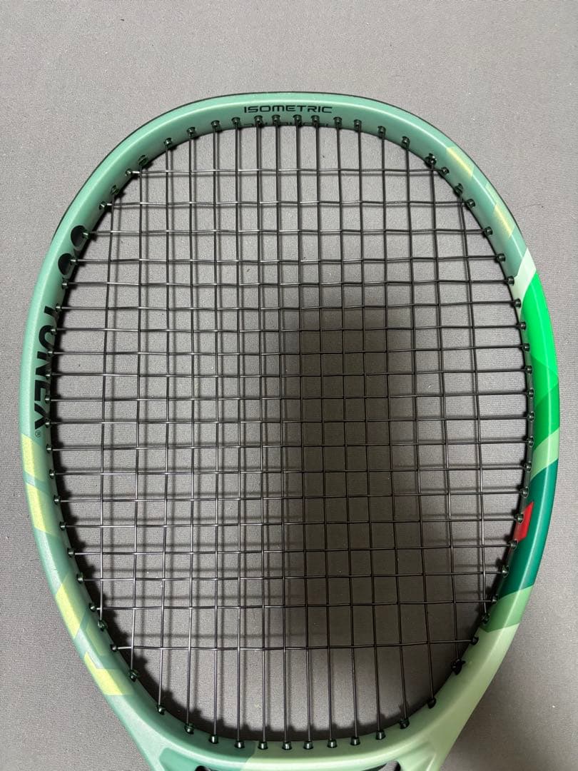 テニスラケットヨネックス　パーセプト97　G2 美品