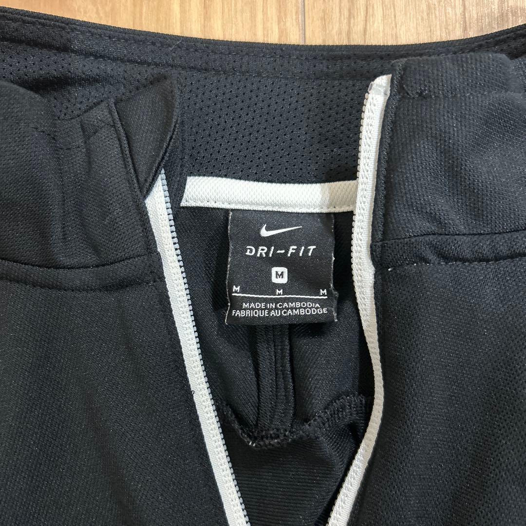 Nike ブラックジャージ 上下セット