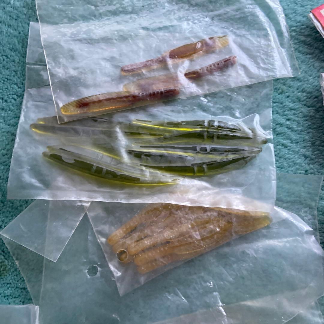 古いワーム　フック　レア　釣り　フィッシング 大量　まとめ売りゲーリーヤマモト