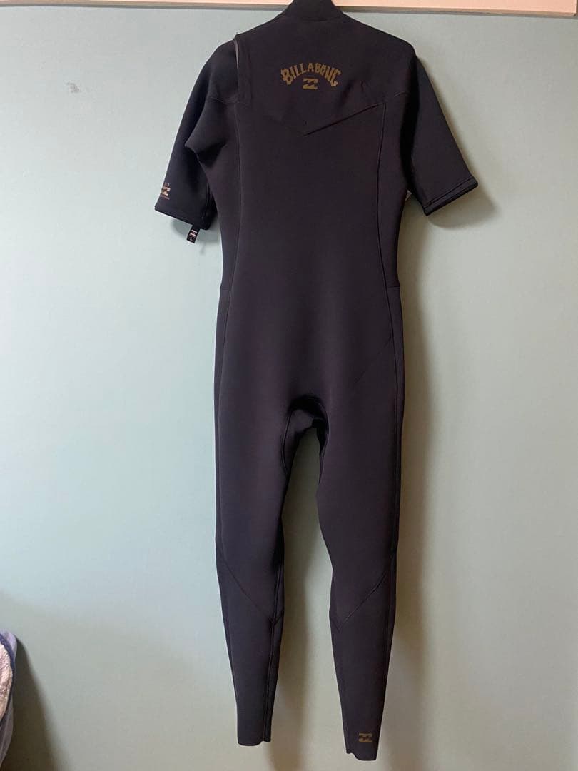 BILLABONG ウェットスーツ 半袖 Lサイズ　新品タグ付き