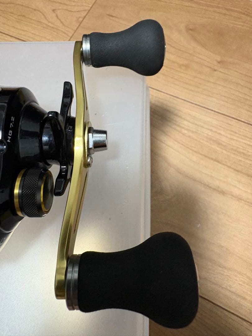 t*y様 グラップラーBB200HG ベイトリールとゴメクサスパワーハンドルセッ