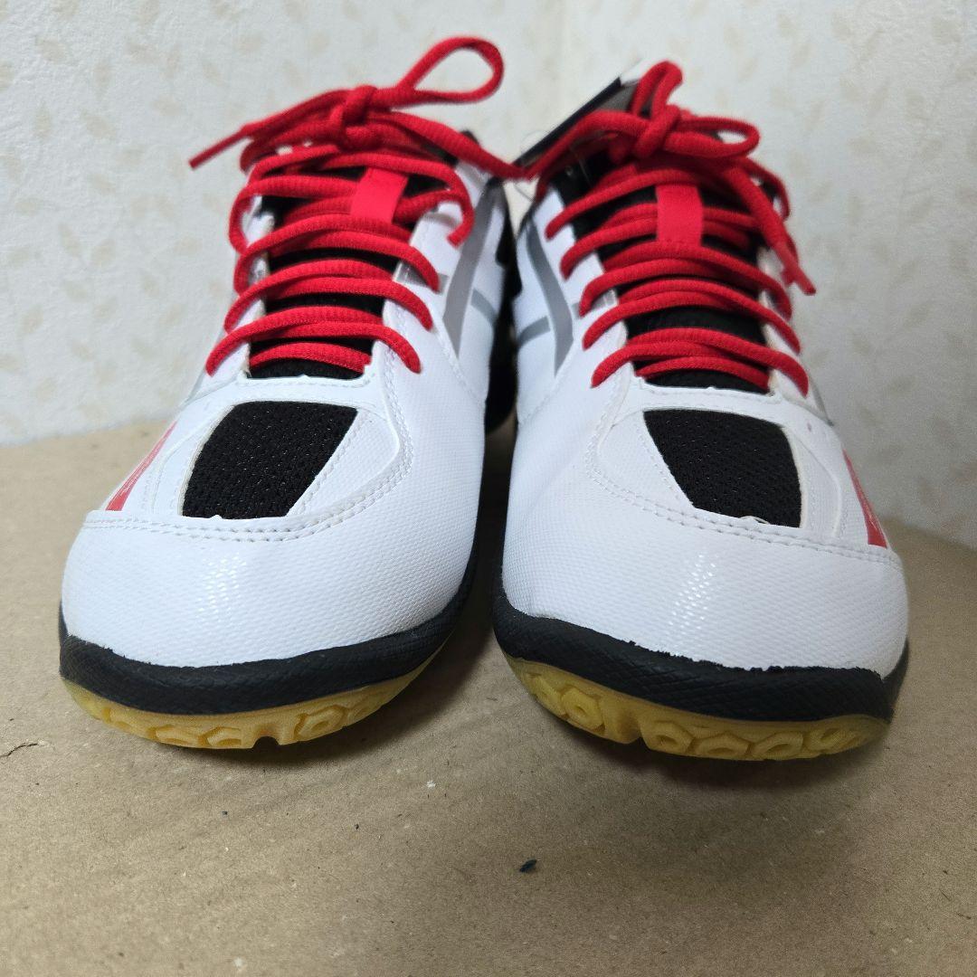 専用　新品　YONEX　バトミントンシューズ　パワークッション670　27.0