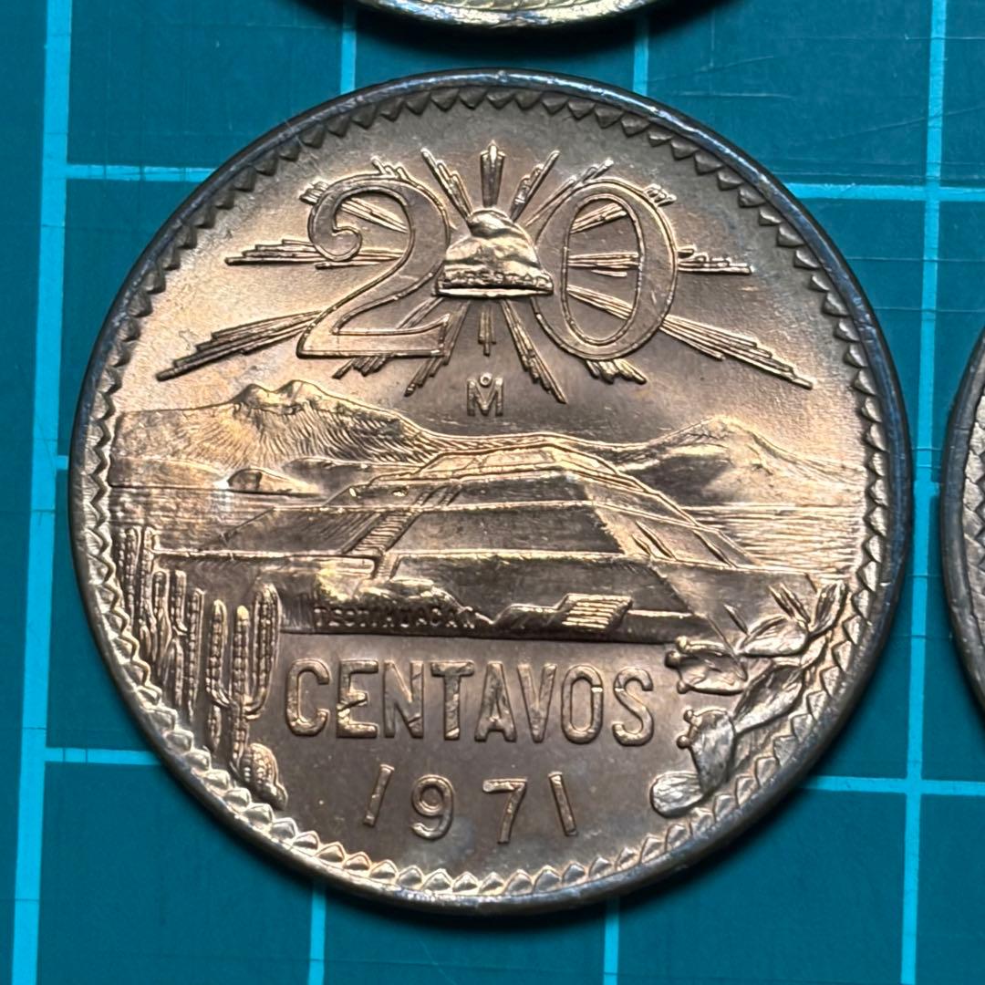 古銭　世界の硬貨　世界の　メキシコ 20センターボ 4枚　準未使用~未使用