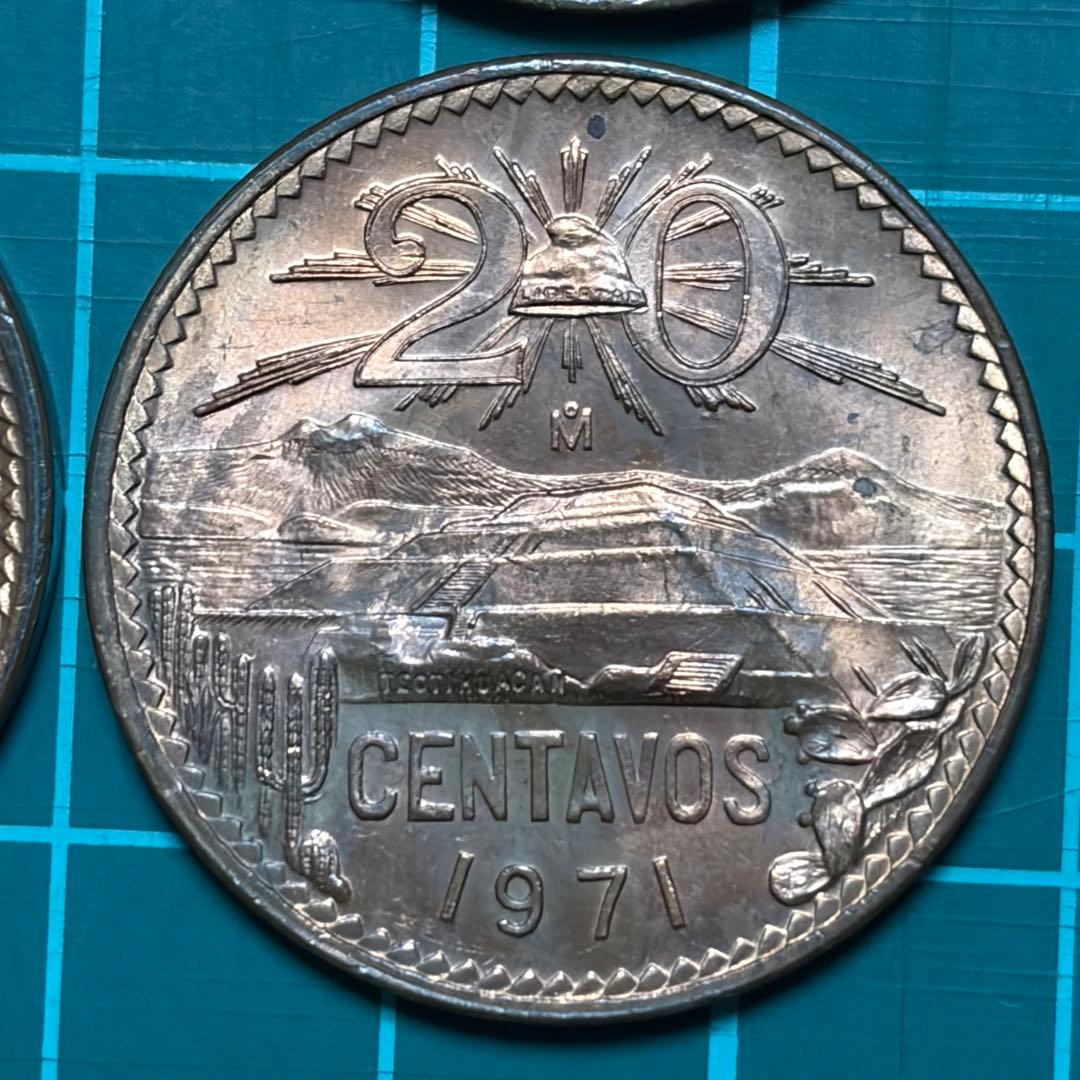 古銭　世界の硬貨　世界の　メキシコ 20センターボ 4枚　準未使用~未使用