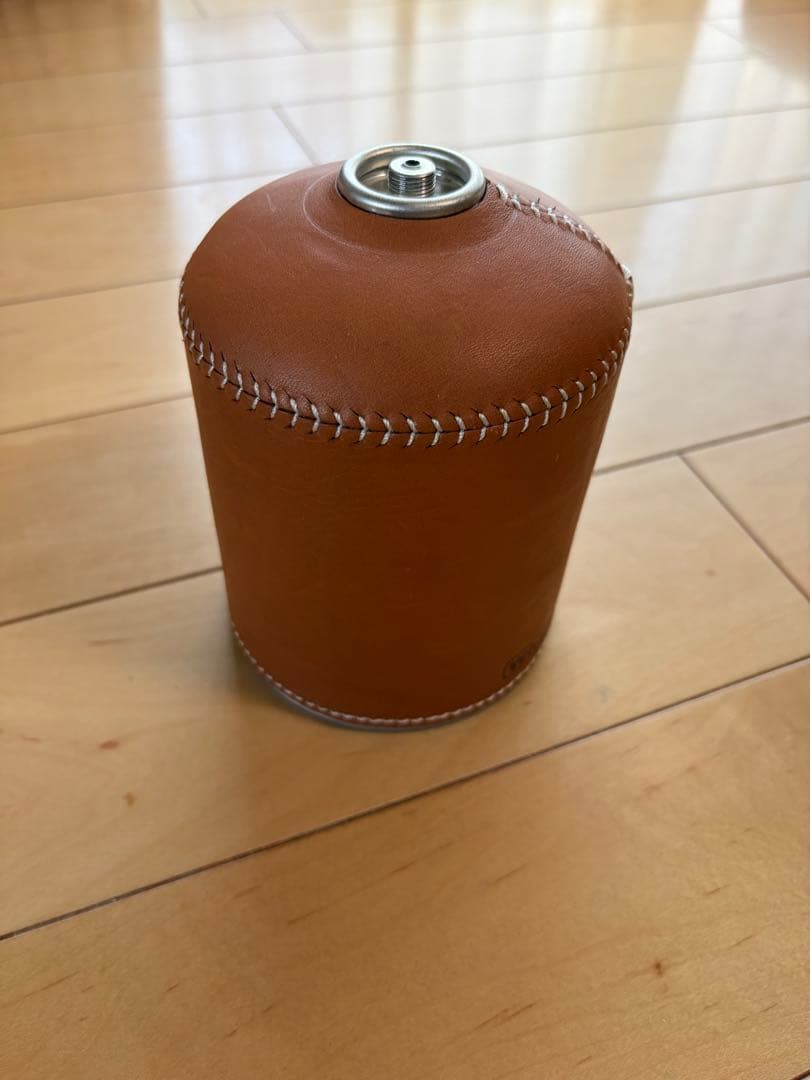 ガス缶カバー(レザー、金属)