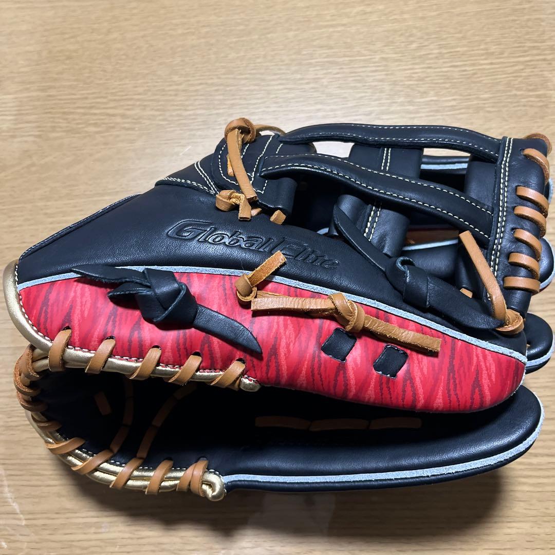 Mizuno Global Elite 軟式グローブ 黒/赤