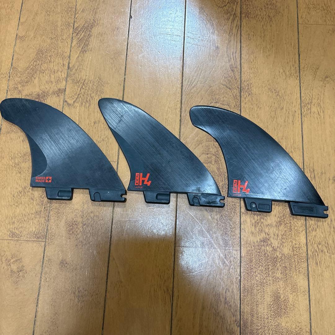 H4 トライフィン　LARGE FCS2