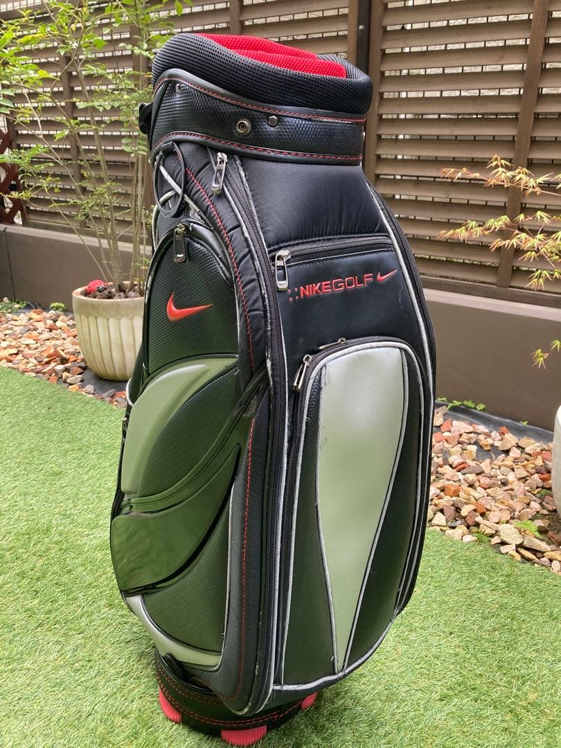 ナイキゴルフ　アスレチックシリーズ　キャディーバック　NIKEGOLF