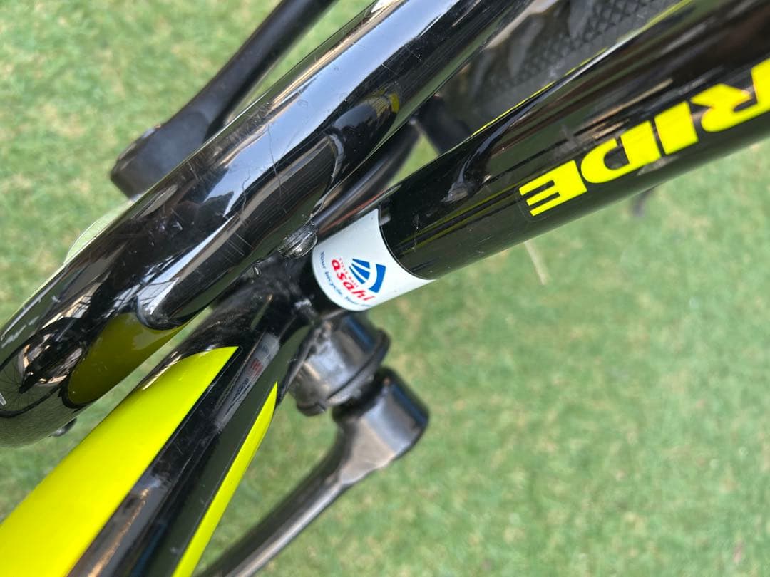 ジュニアスポーツ自転車 ブラック/イエロー　22インチ