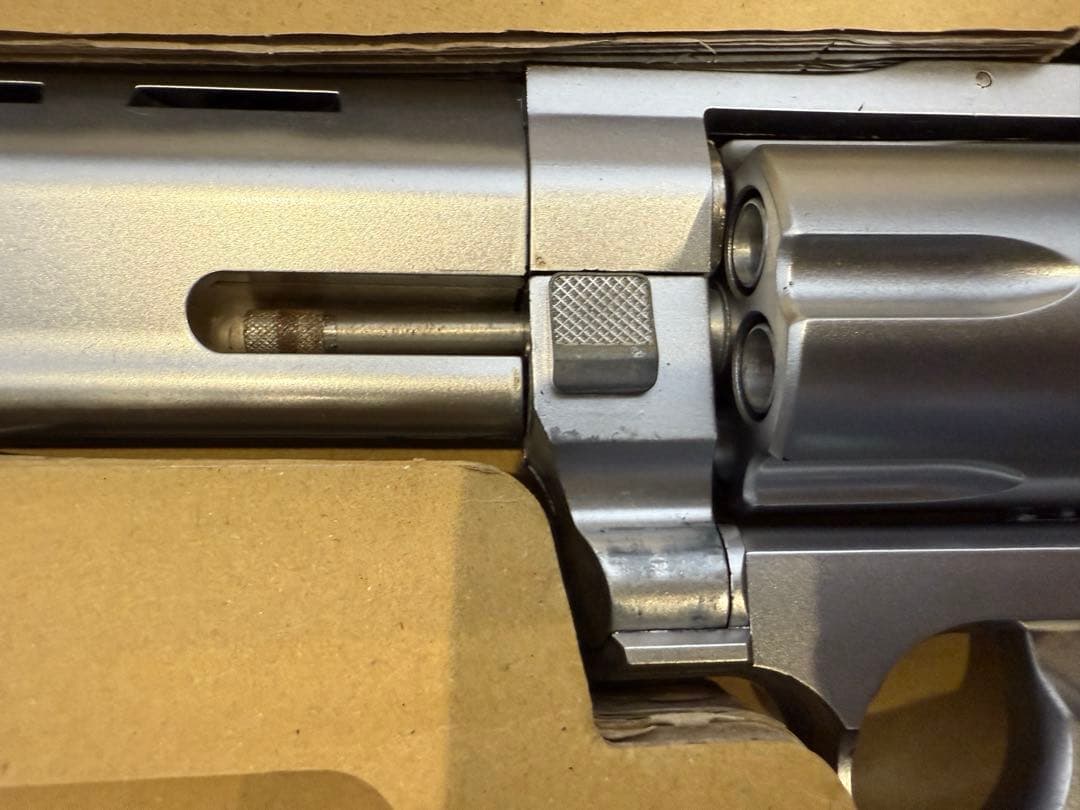 マルシン TAURUS RAGING BULLリボルバー 8.375 BB弾付