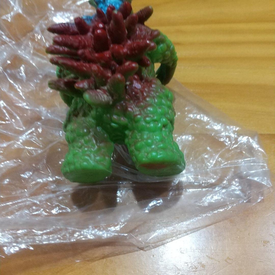 n*o様 ミニソフビ マルサン ベロクロン