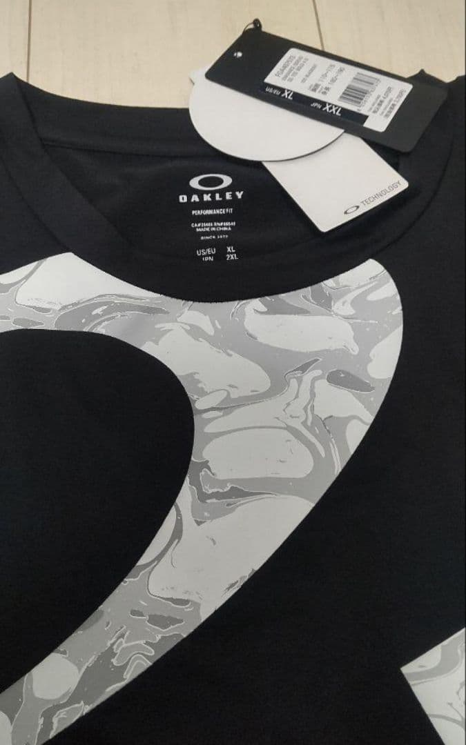 新品　OAKLEY半袖ハーフパンツセットアップXXL ブラック