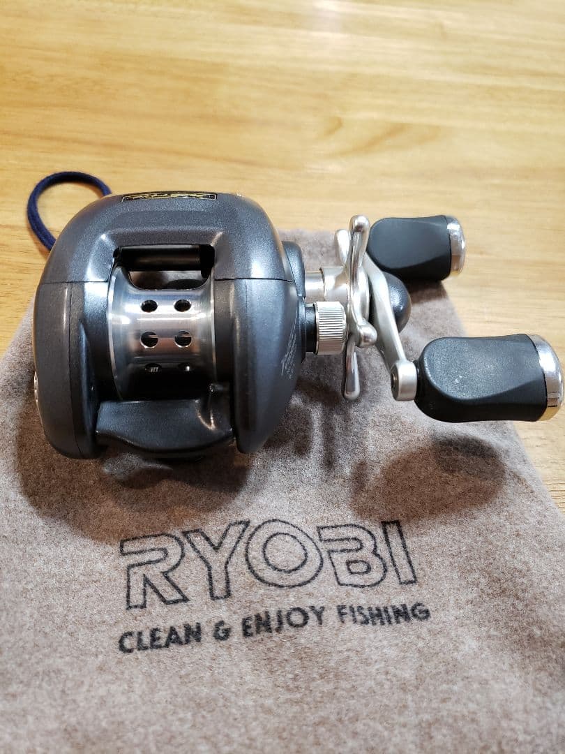 美品　RYOBI イクシオーネF300RF